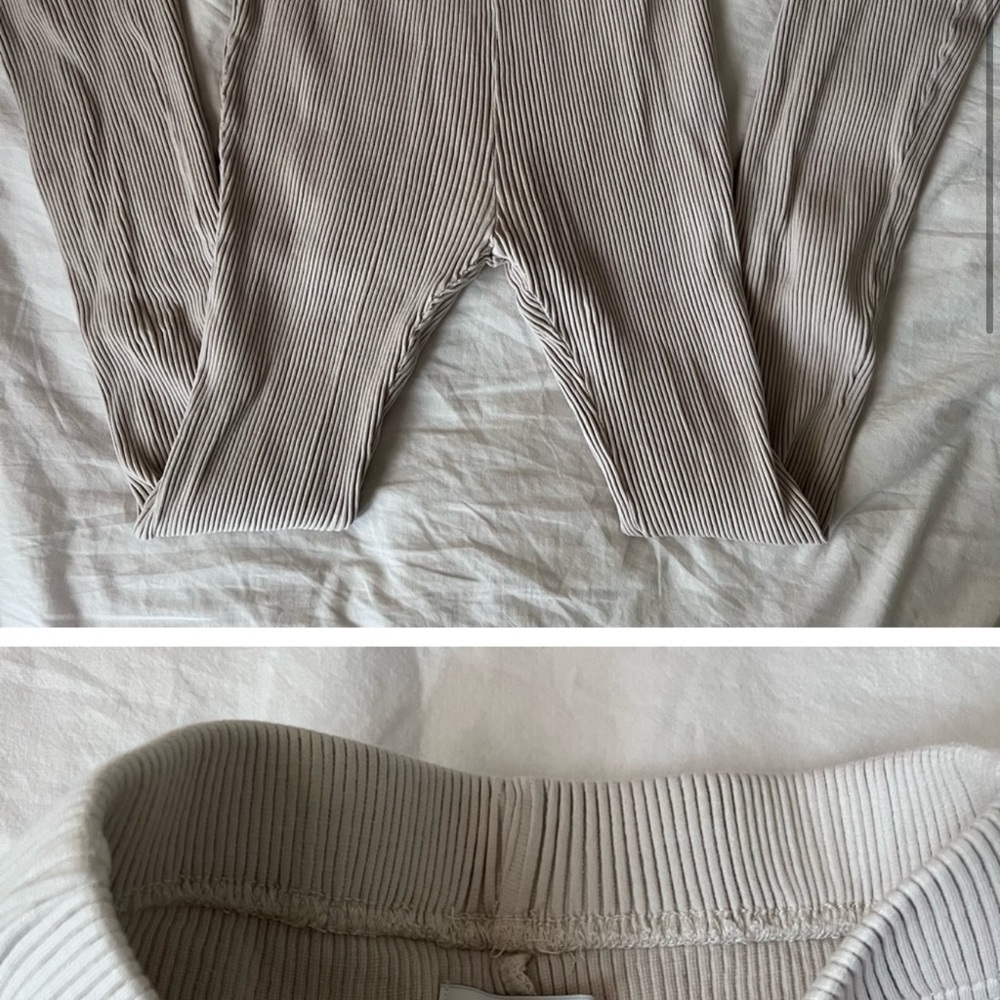 Ribbed Beige Leggings